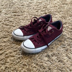 Converse burgundy sneakers
